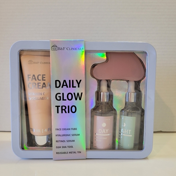 NWOT B & F Clinicals Daily Glow Trio Gift Set - Picture 1 of 3